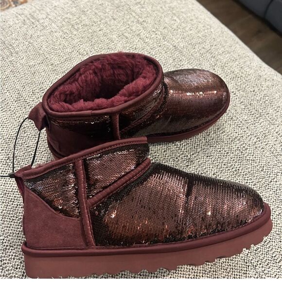 UGG Classic Ultra Mini Mirror Ball- BRAND NEW - Picture 2 of 16